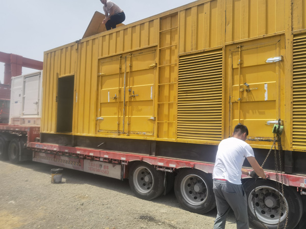 嘉陵除了负载情况和发动机维护，还有哪些因素会影响 200kw 柴油发电机的油耗？